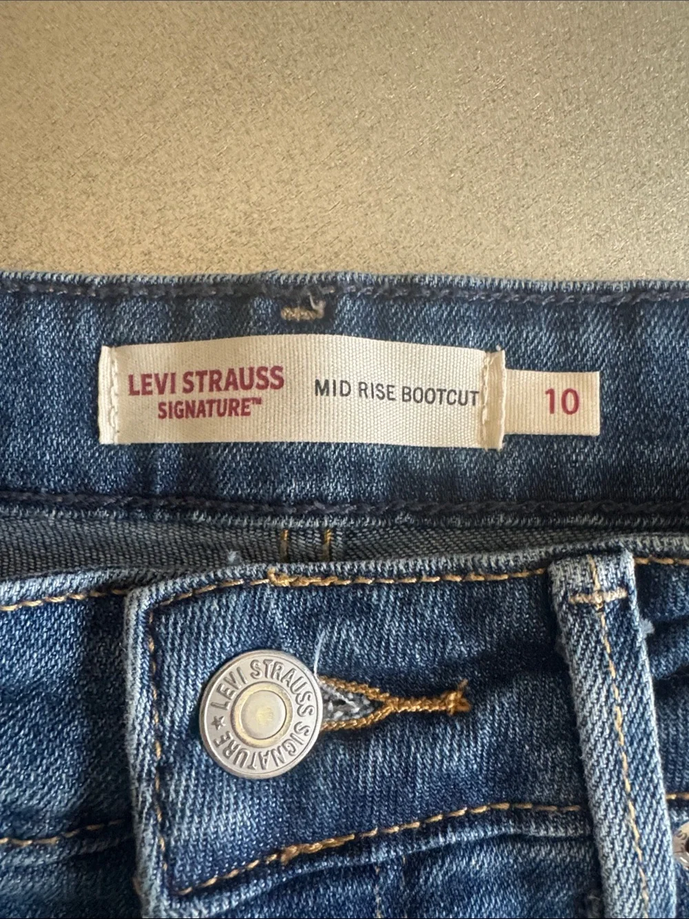 Levi's Women's Dark Blue Flare Jeans - Picture 2 of 10